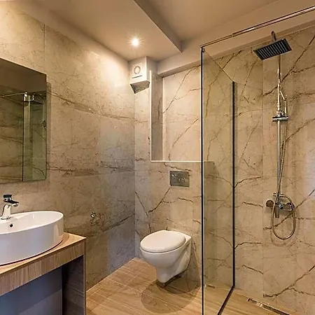 Ξενοδοχείο Makris Luxury 4*